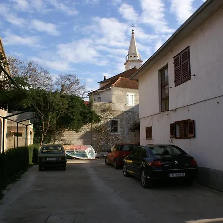 Double 4041a 3* Jelsa (Hvar)